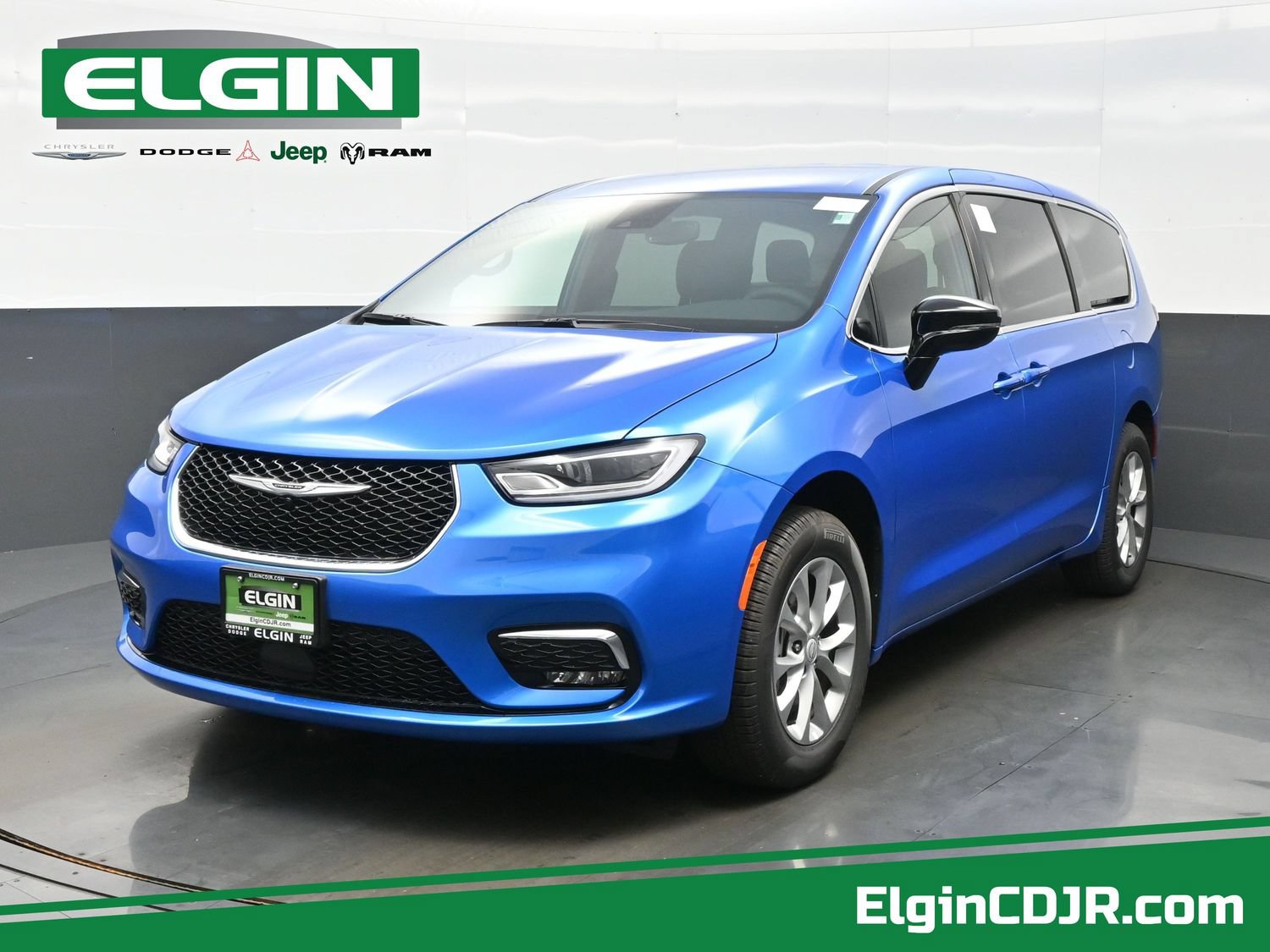New 2026 Chrysler Pacifica Select