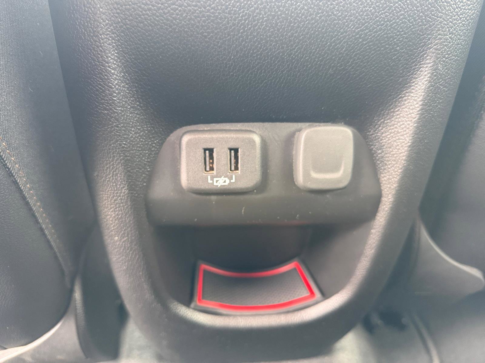 Used 2022 GMC Canyon AT4 image 20