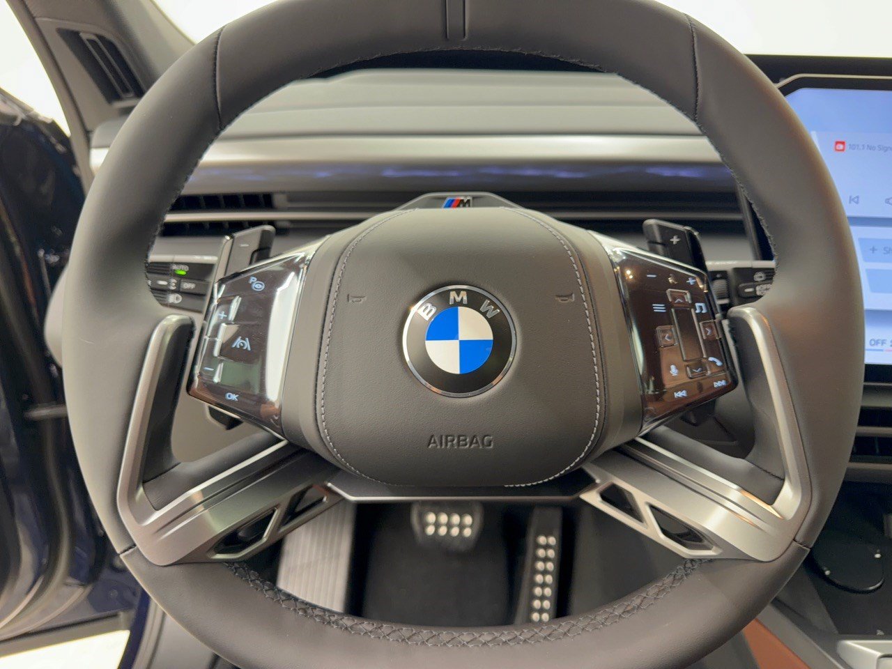 New 2027 BMW X5 xDrive40i w/ M Sport Professional Package AWD/4WD image 10