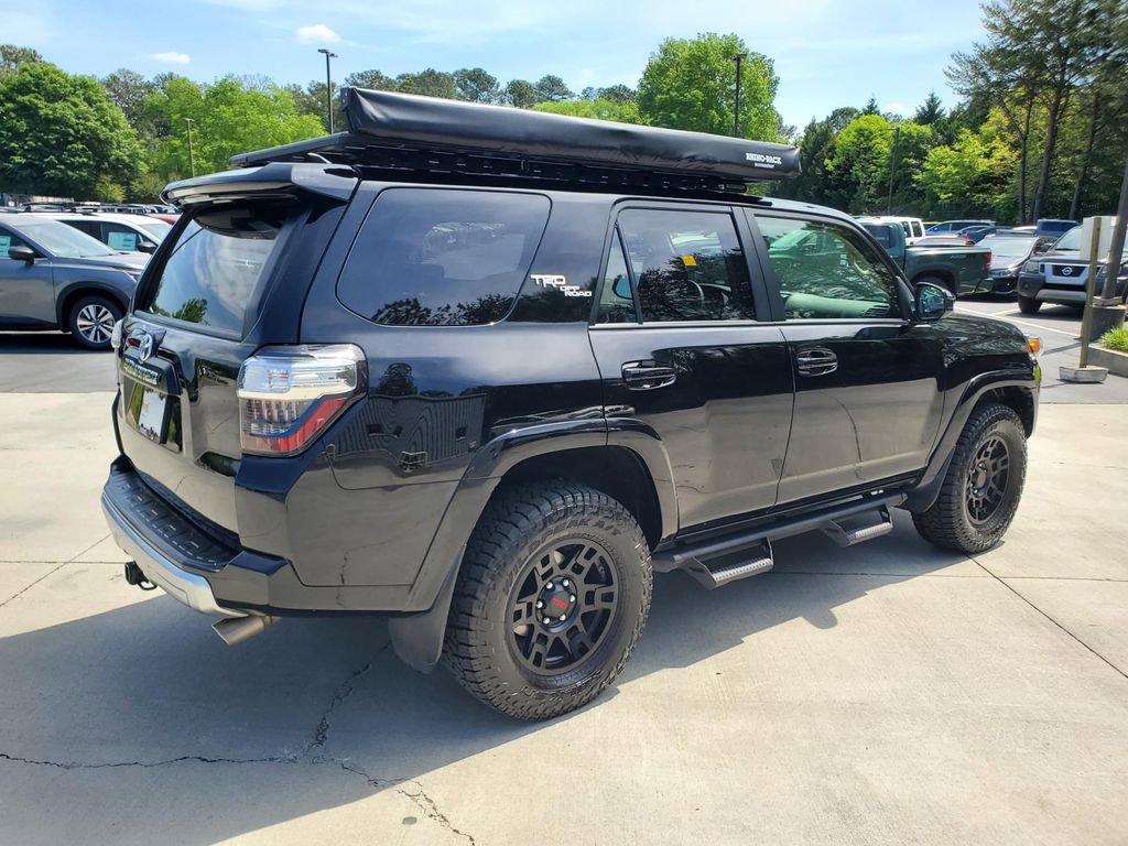 Used 2018 Toyota 4Runner TRD Off-Road AWD/4WD image 4