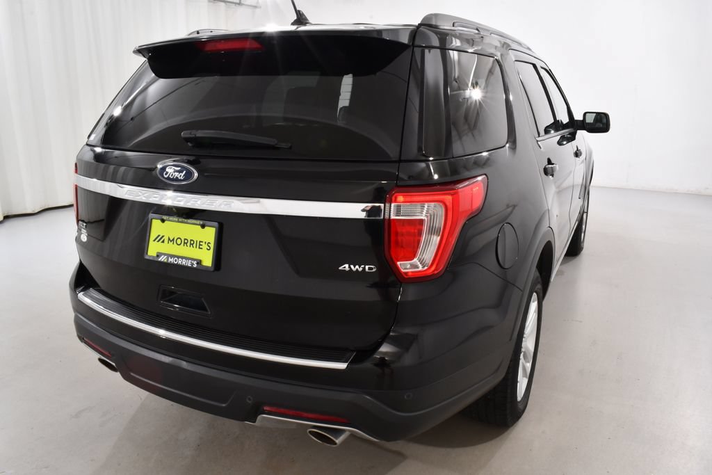 Used 2018 Ford Explorer XLT w/ Equipment Group 202A AWD/4WD image 12