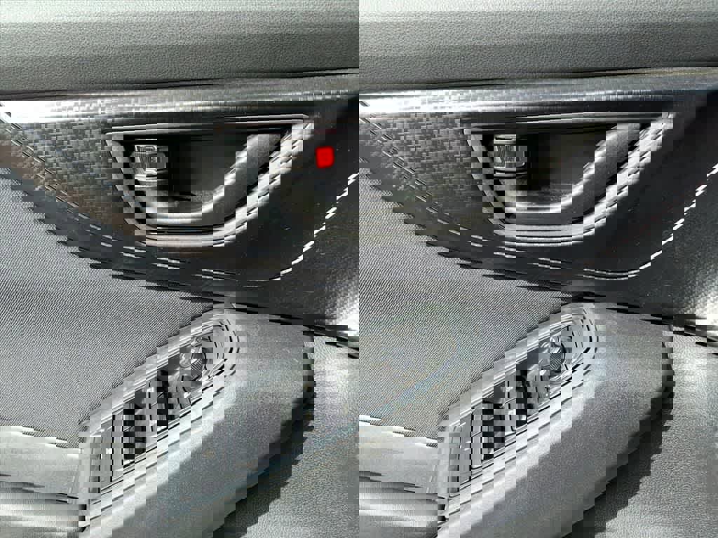 Used 2018 Subaru Impreza 2.0i Premium w/ Eyesight & BSD & Rcta image 13