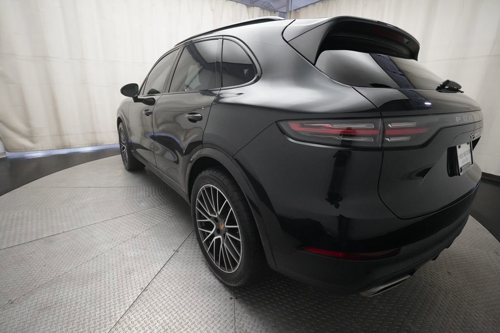 Certified 2021 Porsche Cayenne AWD/4WD image 7