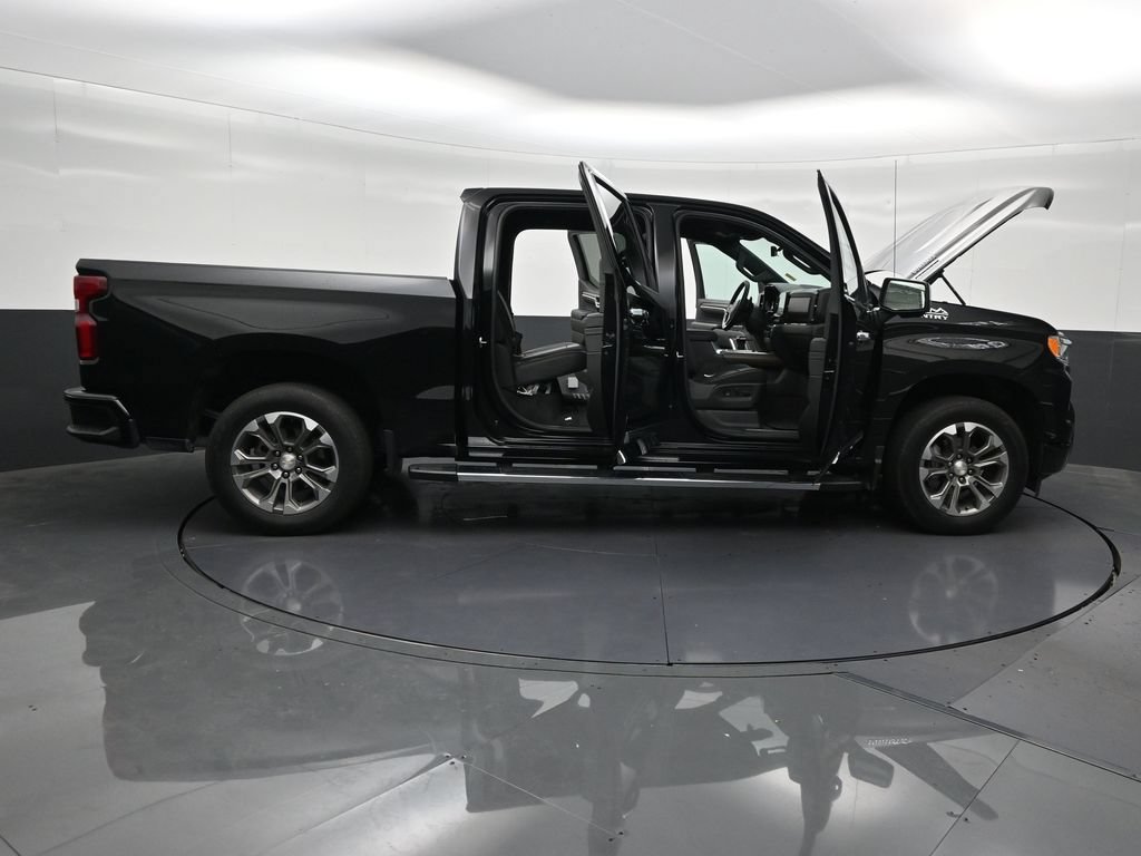 Used 2023 Chevrolet Silverado 1500 High Country w/ Technology Package RWD image 32