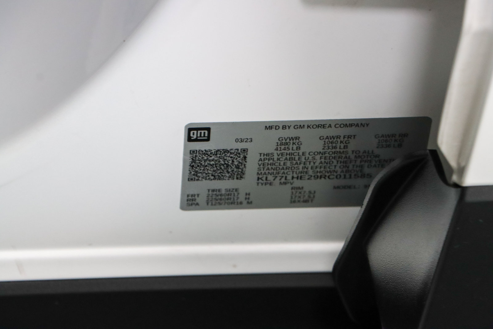 Used 2024 Chevrolet Trax LT w/ Sunroof Package FWD image 31