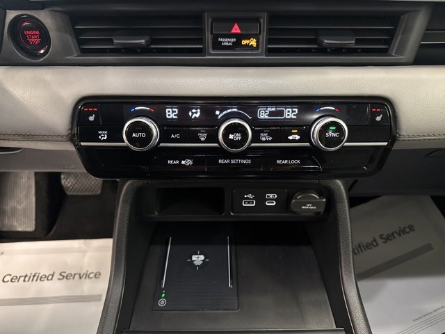 Used 2025 Honda Pilot EX-L image 16