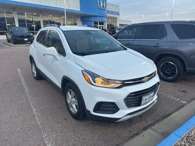 Used 2020 Chevrolet Trax LT w/ LT Convenience Package image 7