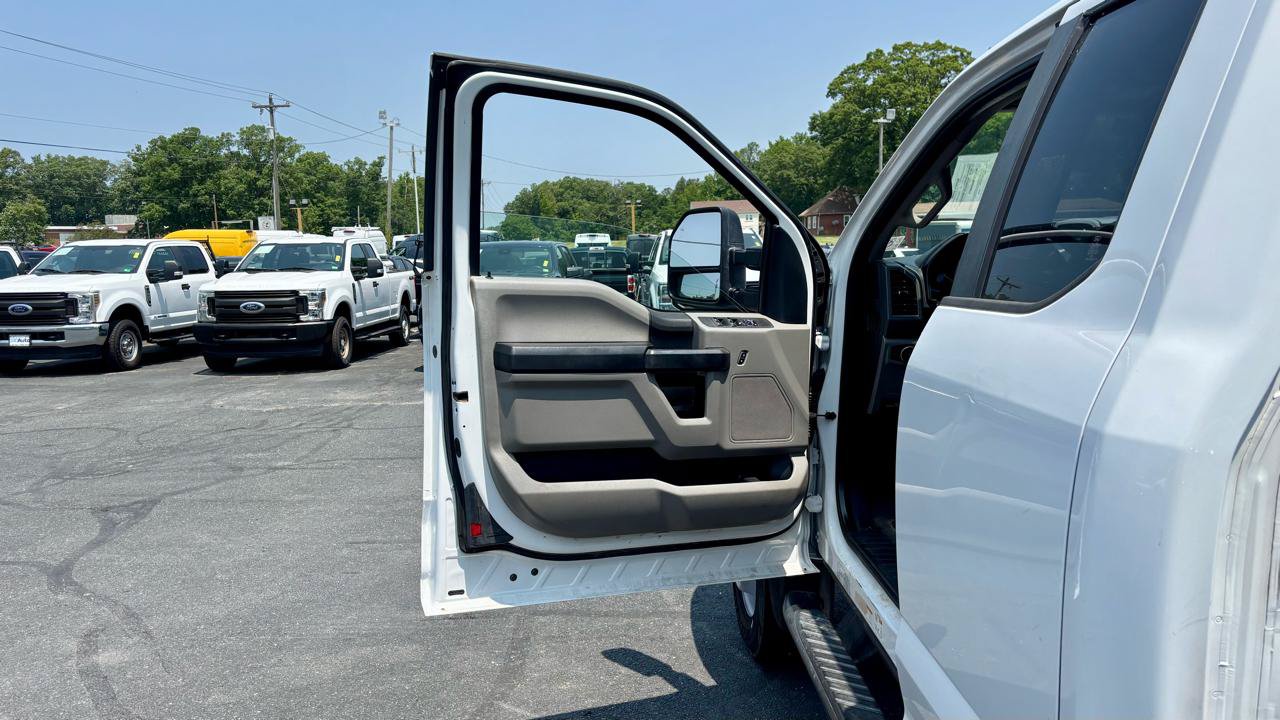 Used 2017 Ford F550 2WD SuperCab Super Duty image 11