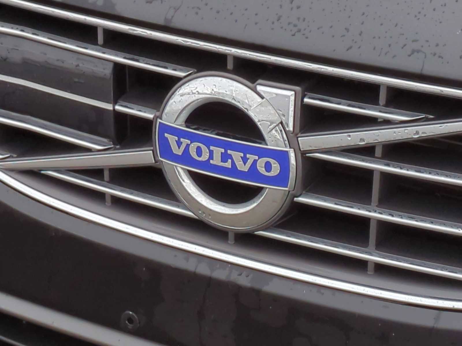 Used 2016 Volvo S60 T5 Inscription Platinum image 11