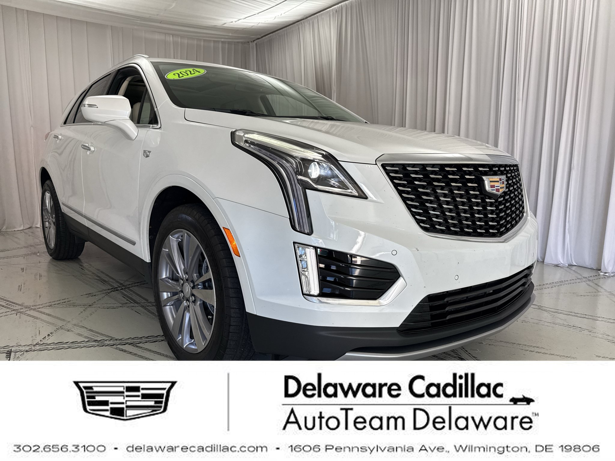 Used 2024 Cadillac XT5 Premium Luxury FWD image 1