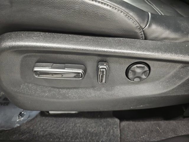Used 2022 Honda CR-V Touring image 17
