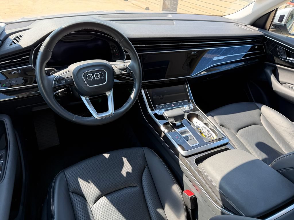 Used 2019 Audi Q8 Premium Plus AWD/4WD image 12