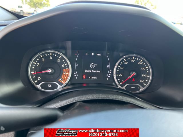 Used 2020 Jeep Renegade Latitude AWD/4WD image 16