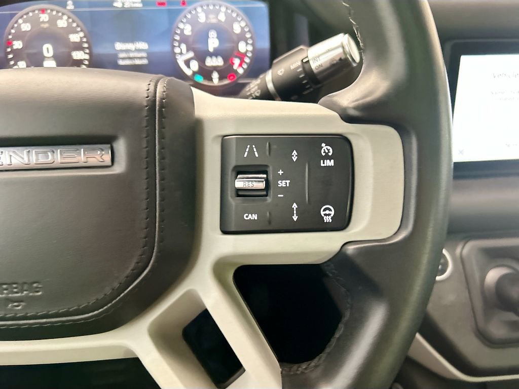 Certified 2022 Land Rover Defender 110 X-Dynamic HSE AWD/4WD image 12
