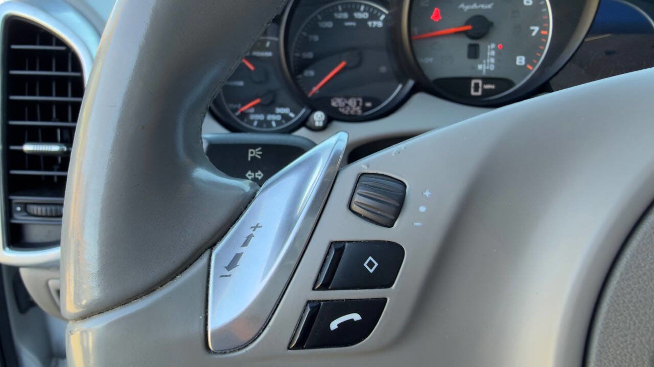 Used 2011 Porsche Cayenne S image 50