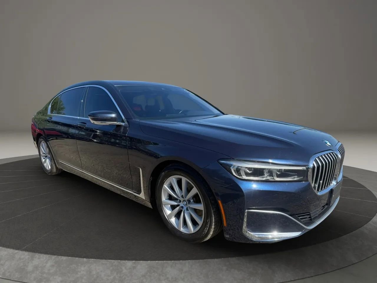 Used 2020 BMW 740i xDrive w/ Cold Weather Package AWD/4WD image 3