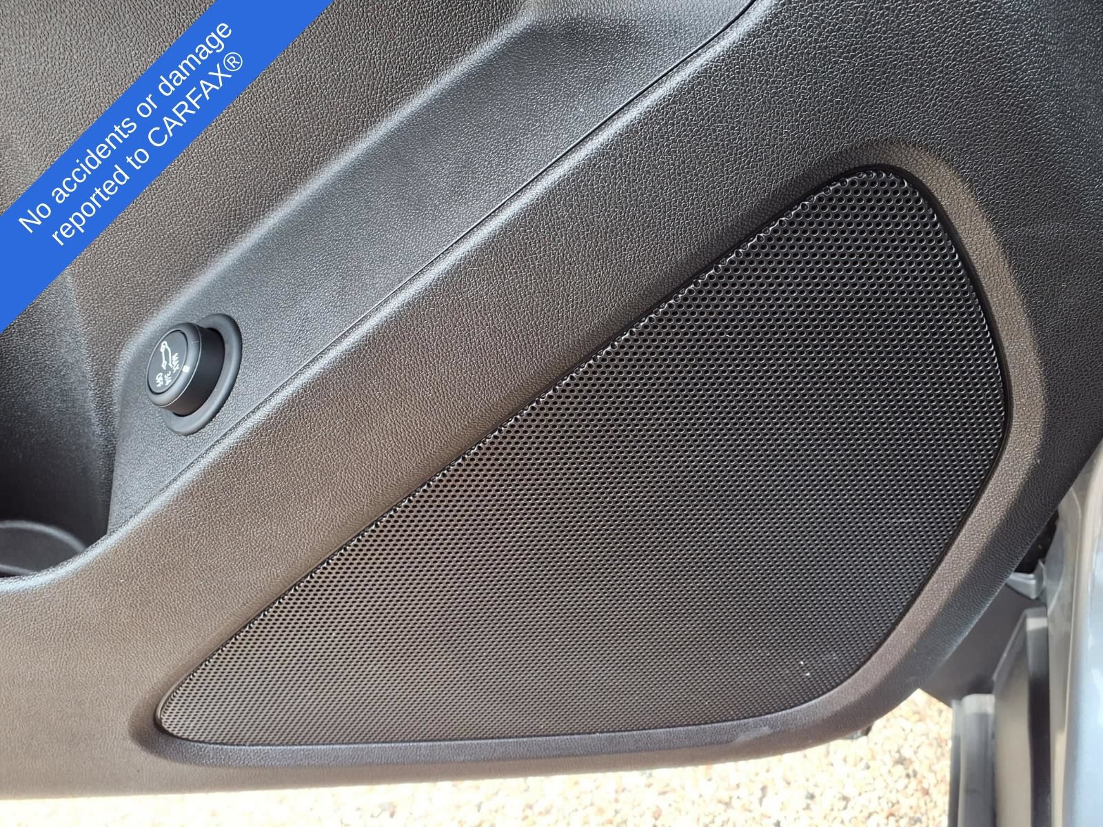 Used 2024 Chevrolet Equinox LT w/ LPO, Floor Liner Package FWD image 17