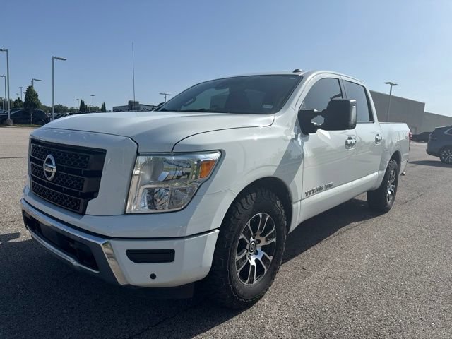 Used 2020 Nissan Titan SV w/ SV Convenience Package