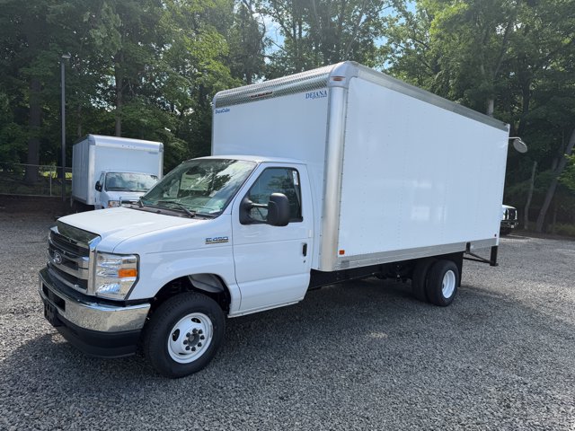 New 2027 Ford E-450 and Econoline 450 Super Duty w/ Power Equipment Group RWD image 2