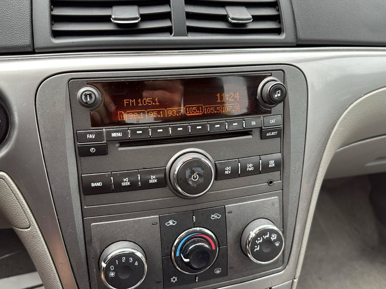 Used 2009 Saturn Aura XE FWD image 13