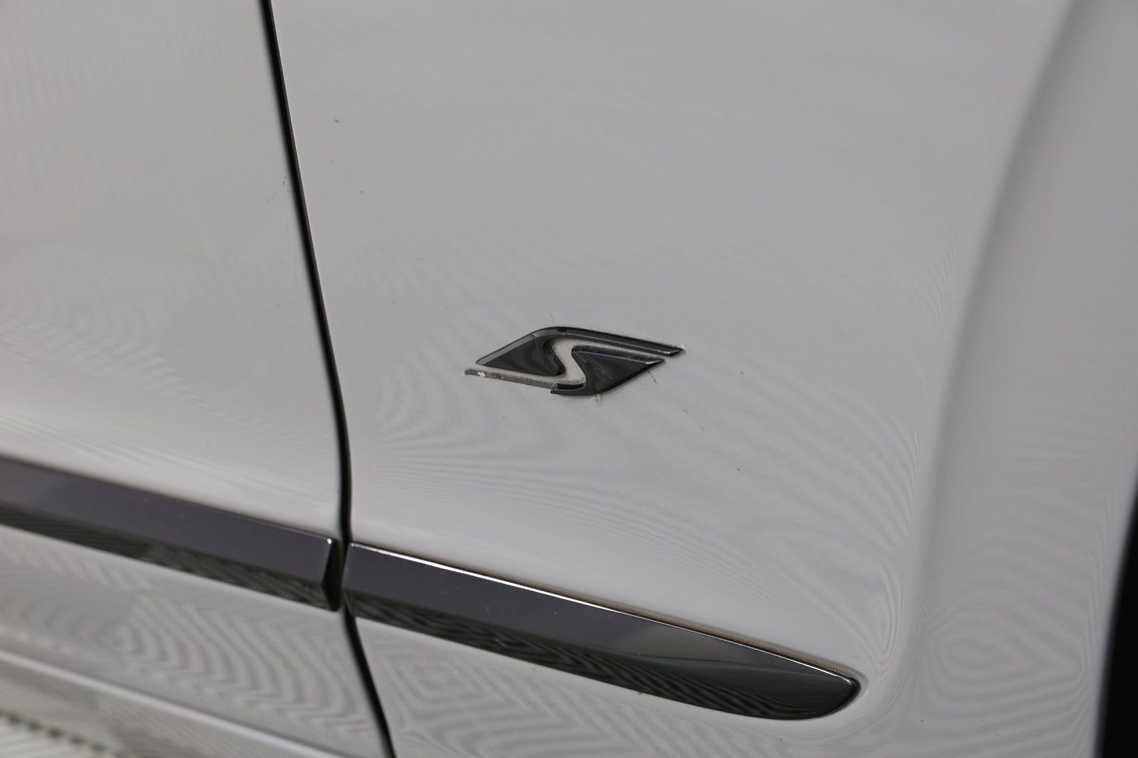 Certified 2023 Bentley Flying Spur S V8 AWD/4WD image 16