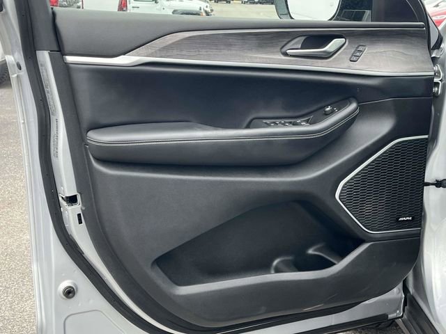 Used 2021 Jeep Grand Cherokee L Limited image 15