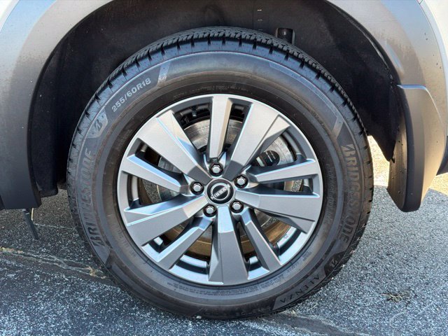 Used 2025 Nissan Pathfinder S FWD image 8