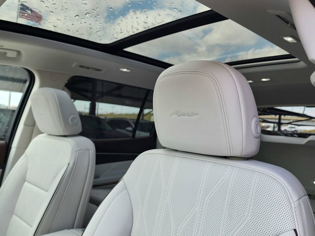 New 2026 Buick Enclave Avenir w/ Super Cruise Package image 17