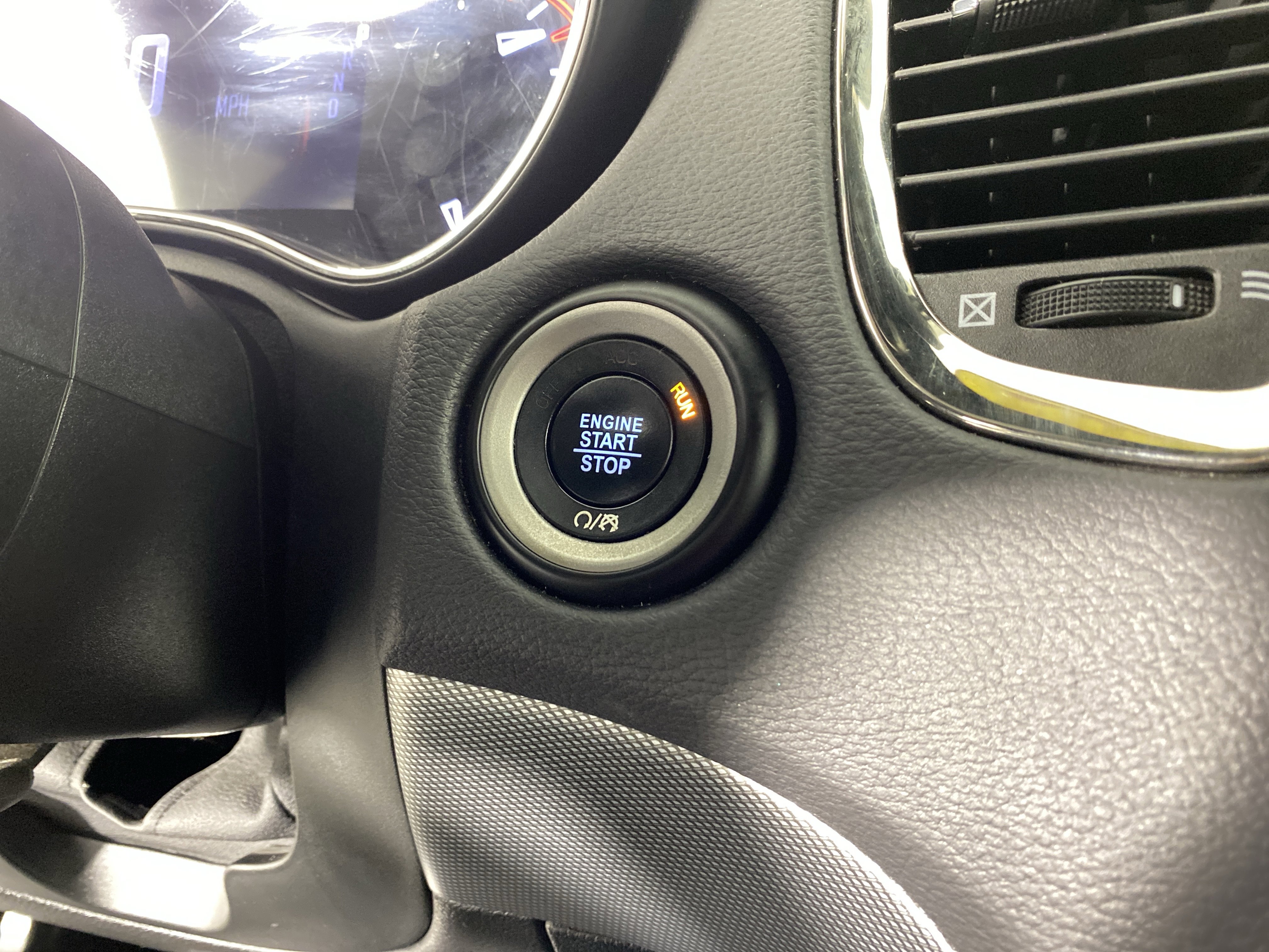 Used 2019 Dodge Durango GT image 25