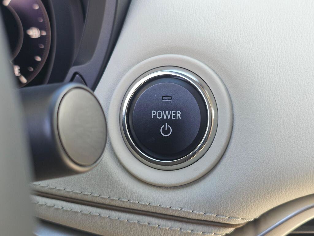 Used 2024 MAZDA CX-90 Plug-In Hybrid w/ Premium Plus AWD/4WD image 31