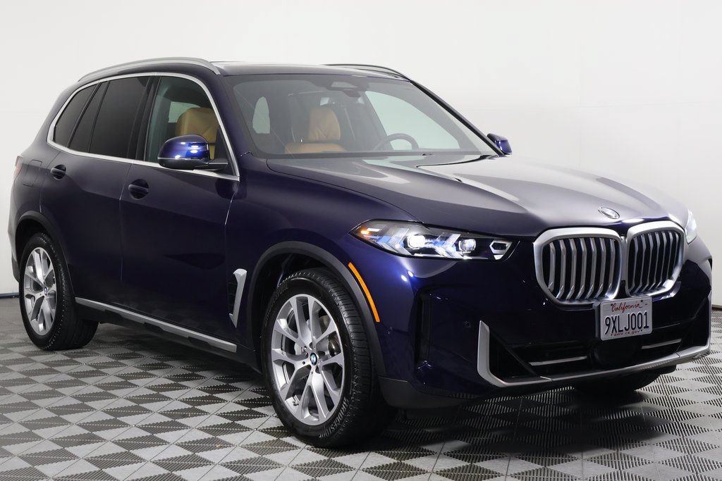 Certified 2026 BMW X5 xDrive40i w/ Climate Comfort Package AWD/4WD image 3