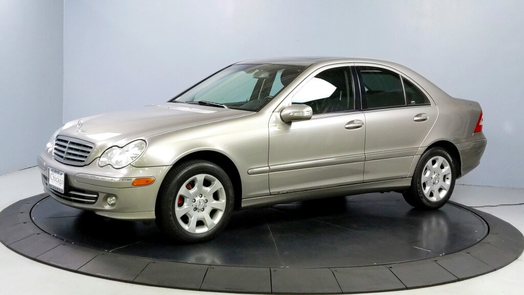 Used 2005 Mercedes-Benz C 320 4MATIC Sedan image 3