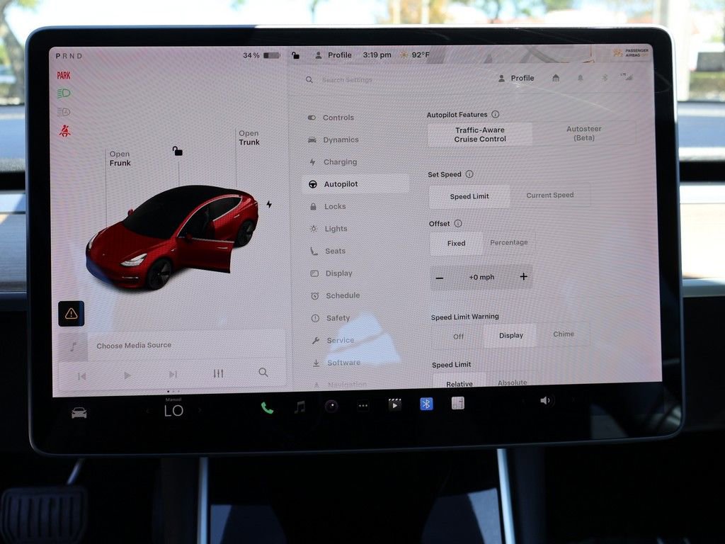 Used 2018 Tesla Model 3 Long Range RWD image 47