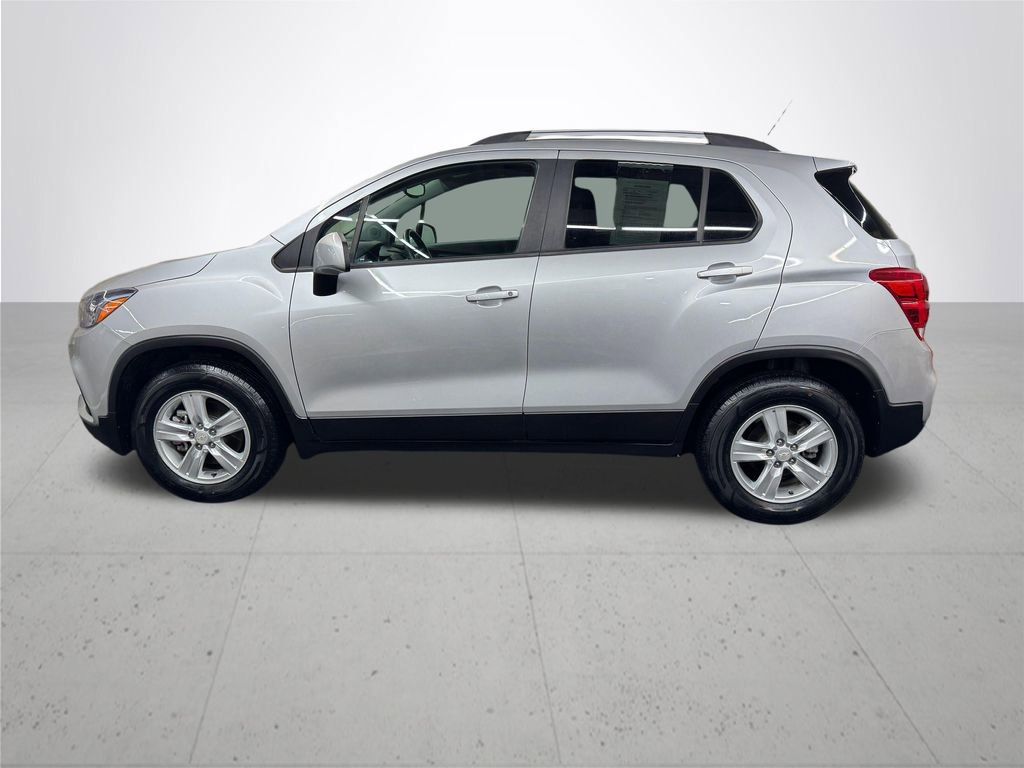 Used 2021 Chevrolet Trax LT AWD/4WD image 3