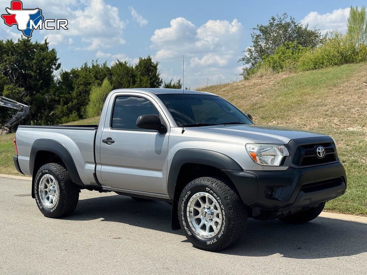 Used 2014 Toyota Tacoma 4x4 Regular Cab image 3