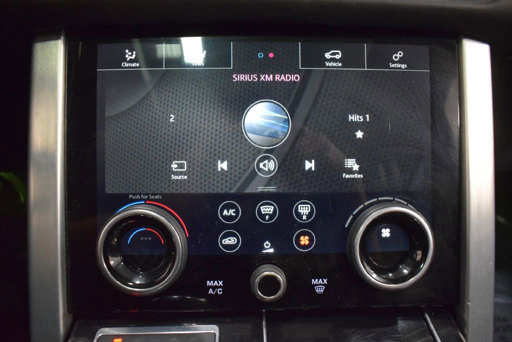 Used 2019 Land Rover Range Rover Long Wheelbase Supercharged image 26