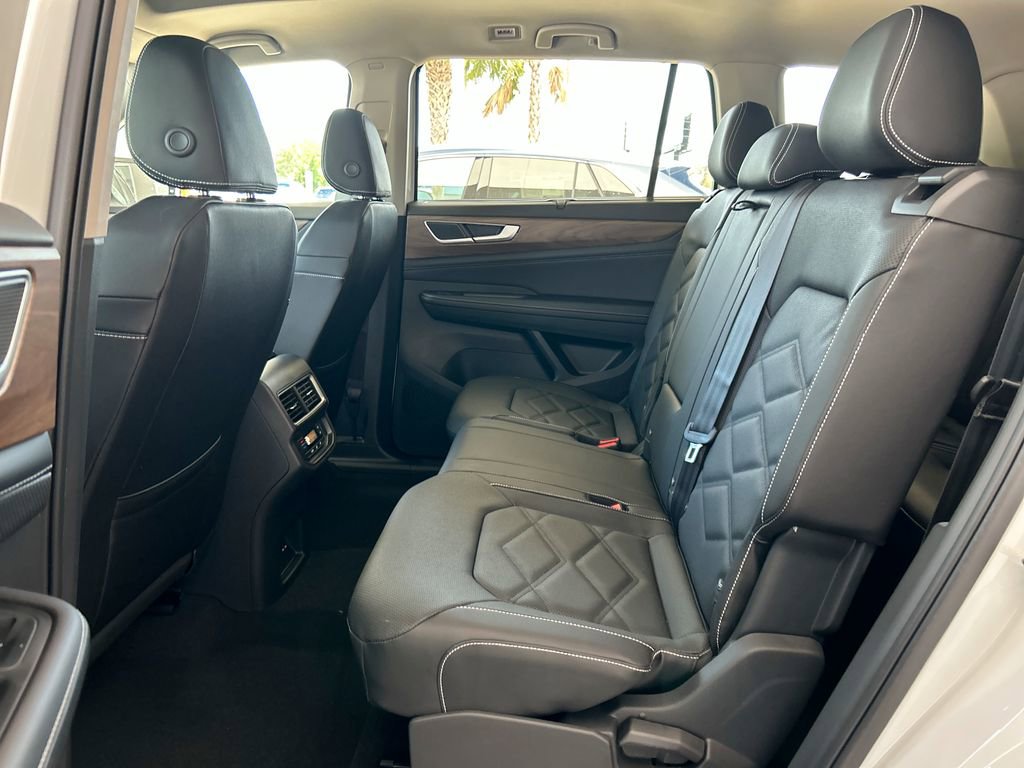 New 2026 Volkswagen Atlas SE FWD image 35