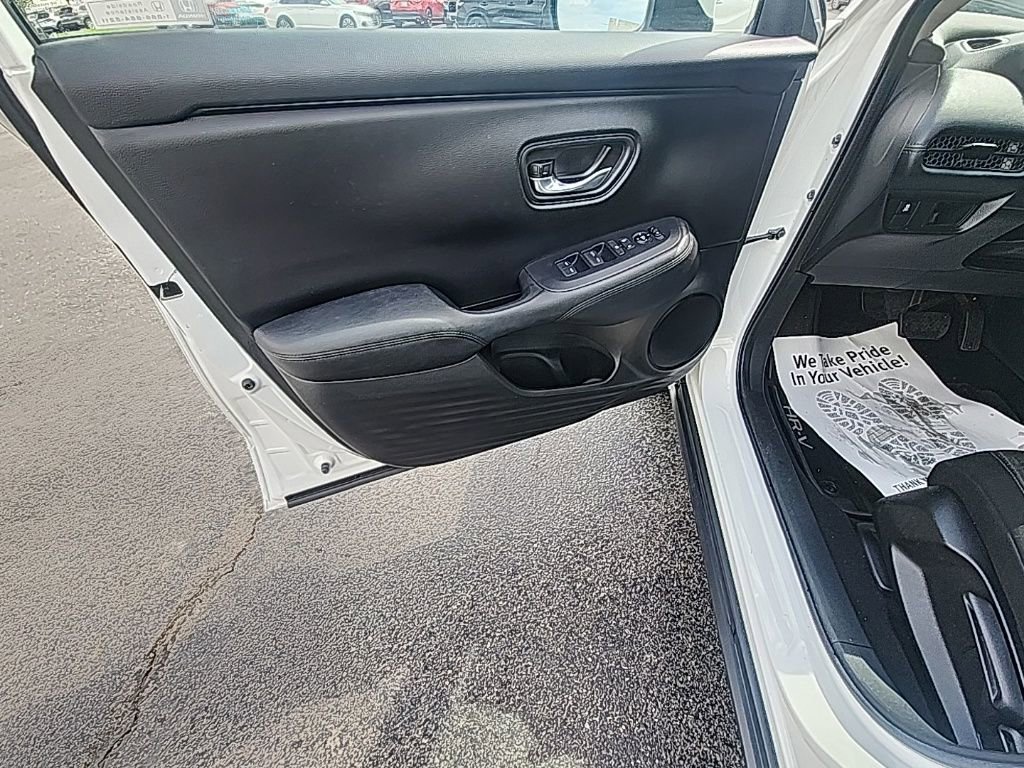Certified 2023 Honda HR-V LX image 12