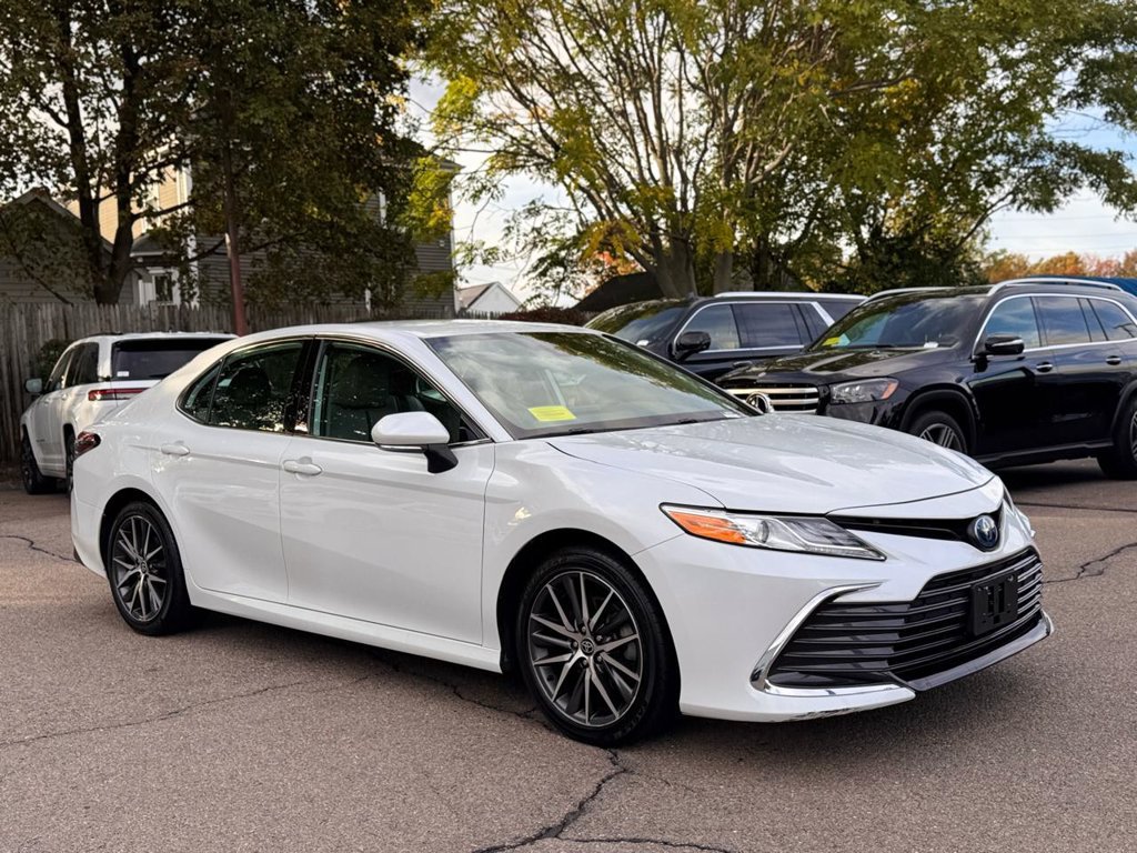 Used 2023 Toyota Camry XLE FWD image 8
