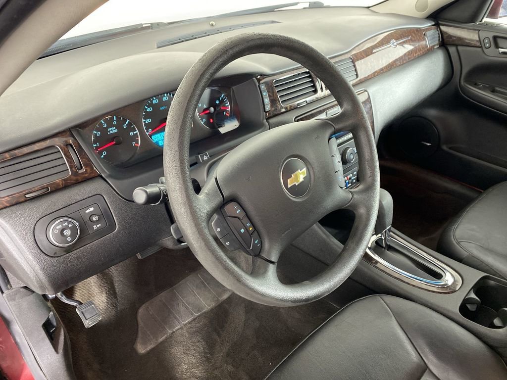 Used 2015 Chevrolet Impala LTZ image 12