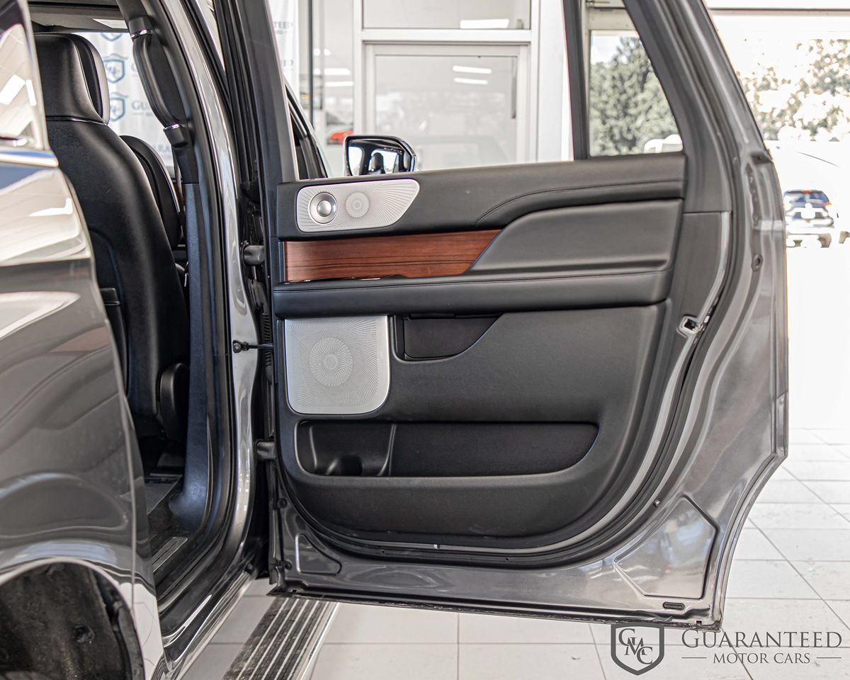 Used 2021 Lincoln Navigator L Reserve w/ Luxury Package AWD/4WD image 42