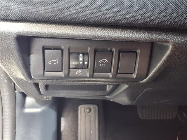 Used 2025 Subaru Outback Premium AWD/4WD image 14