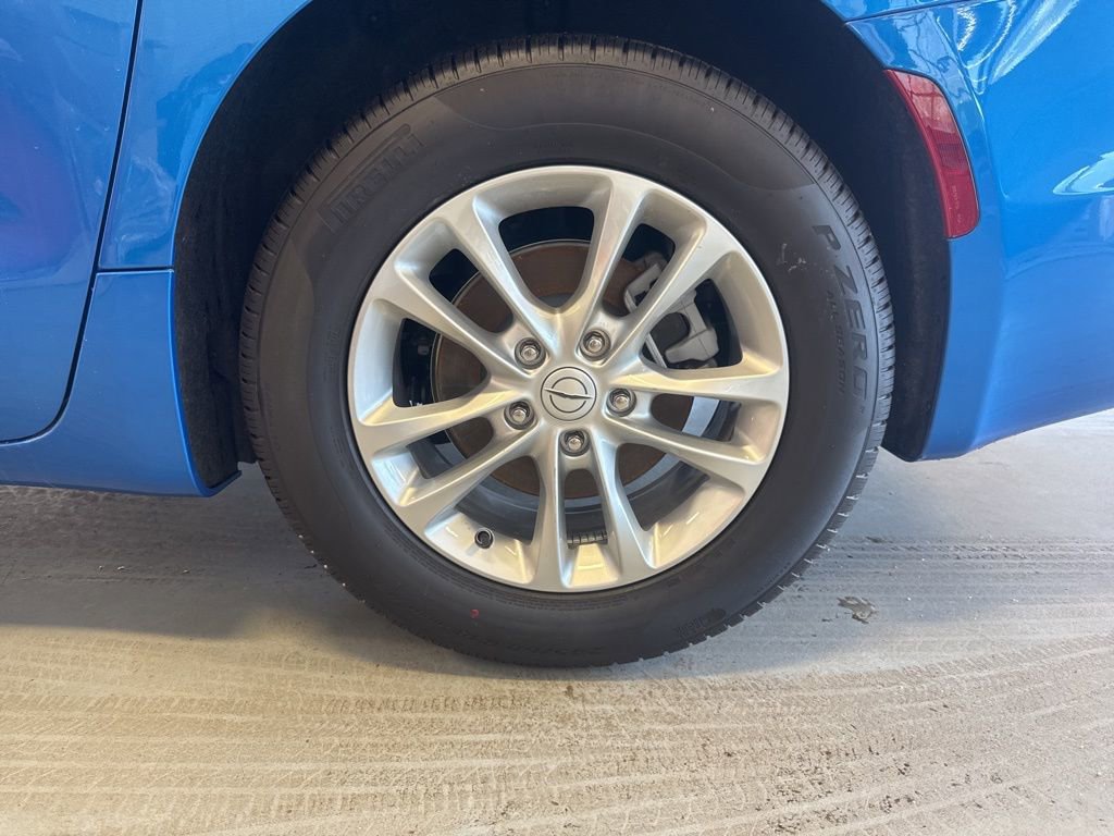 New 2026 Chrysler Pacifica Select image 59