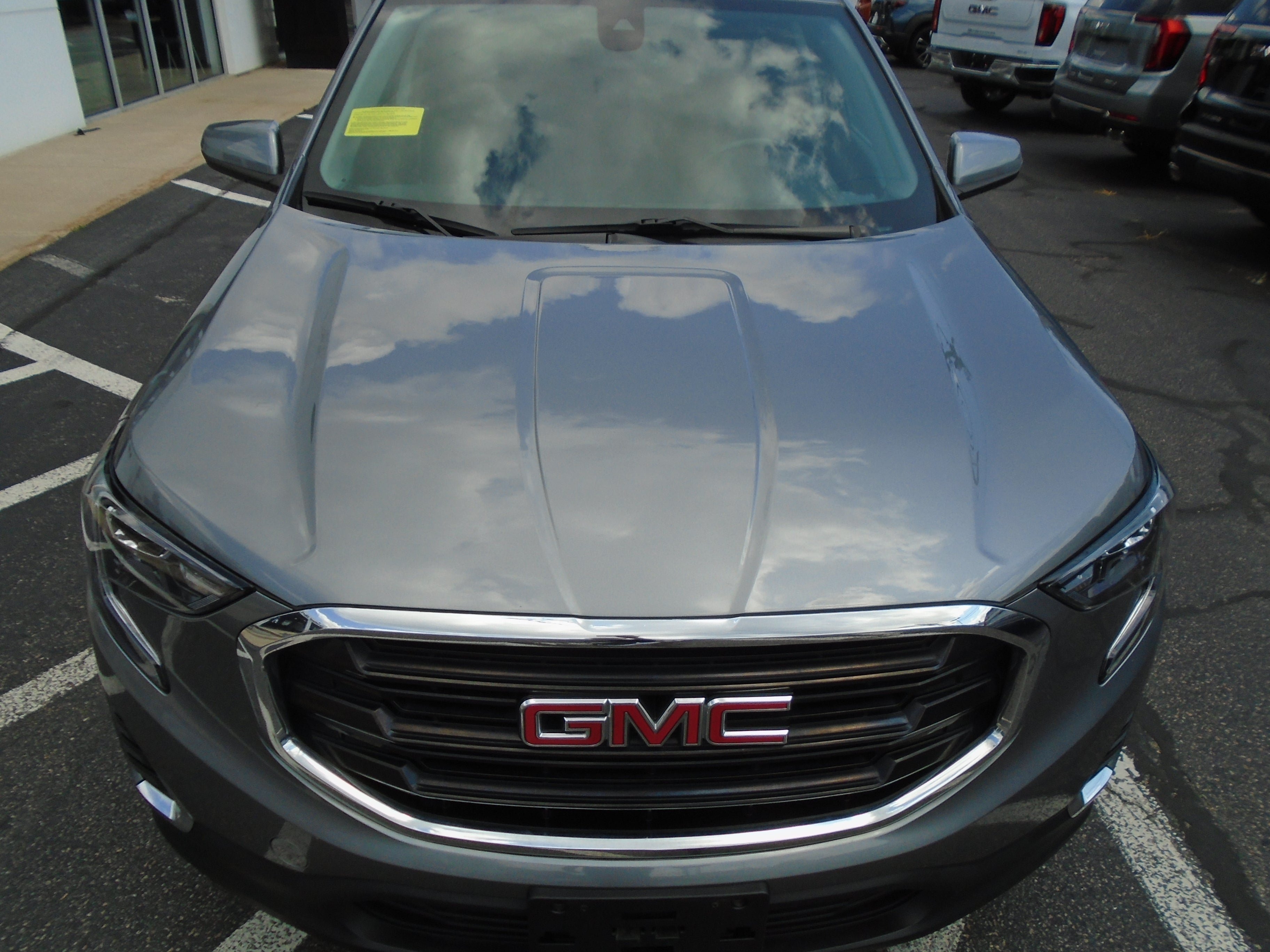 Used 2021 GMC Terrain SLE w/ Driver Convenience Package AWD/4WD image 12