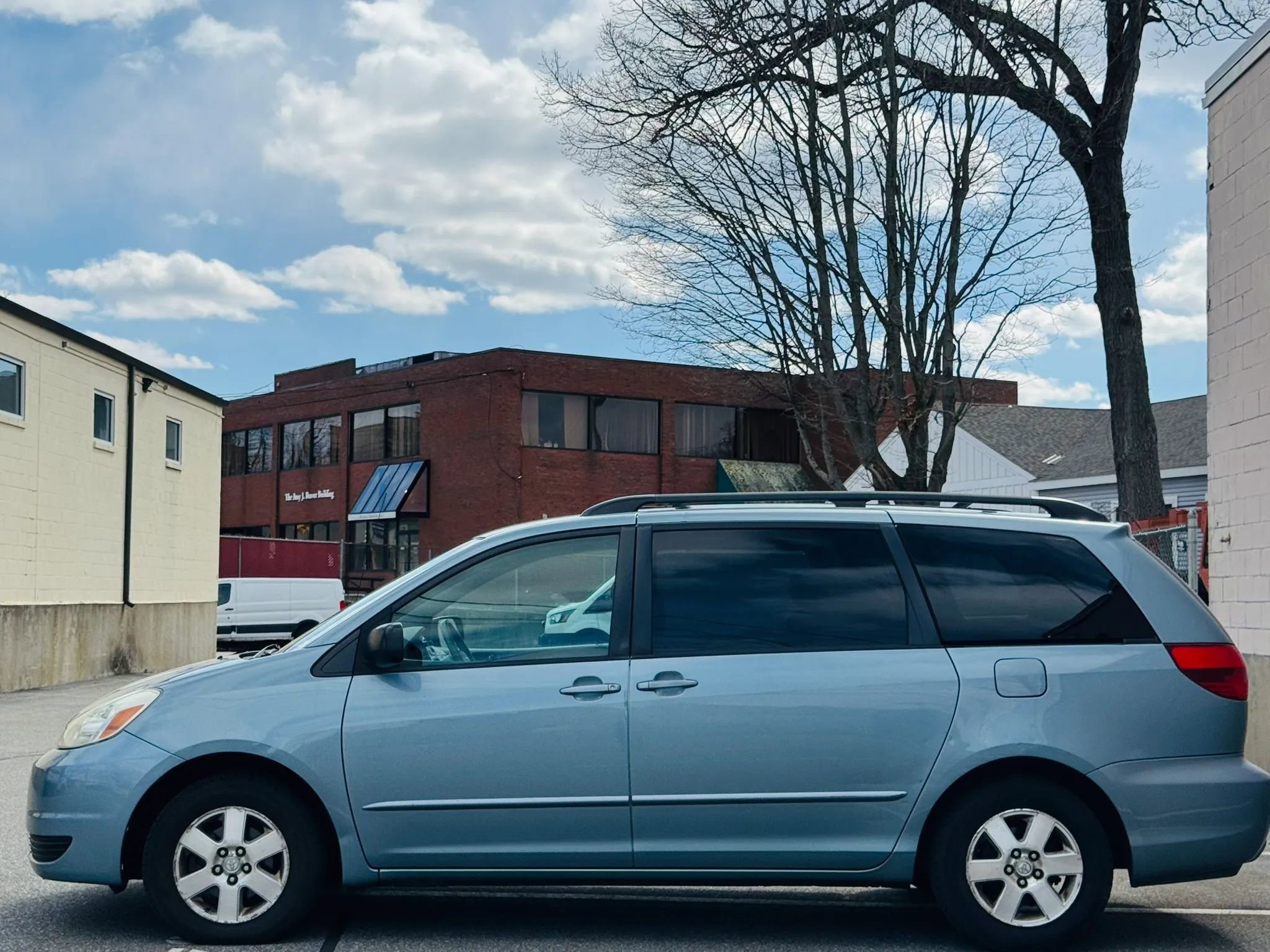 Used 2005 Toyota Sienna CE FWD image 5