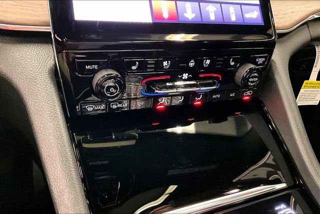 Used 2024 Jeep Grand Cherokee L Summit w/ Advanced Protech Group IV image 29