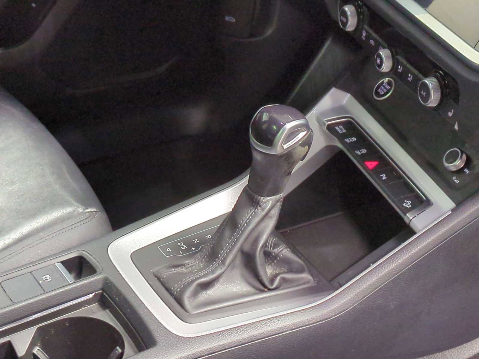 Used 2023 Audi Q3 2.0T Premium w/ Convenience Package image 19