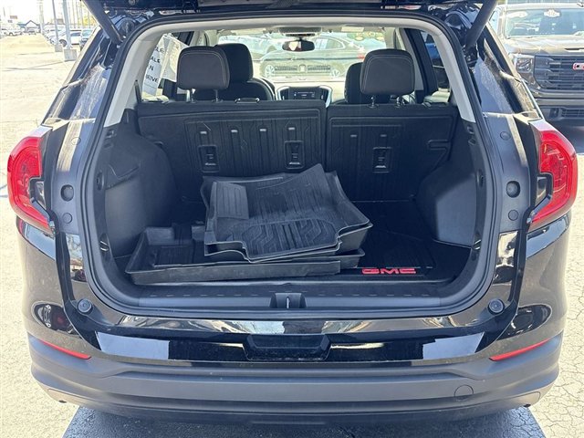 Certified 2023 GMC Terrain SLE w/ Driver Convenience Package image 24