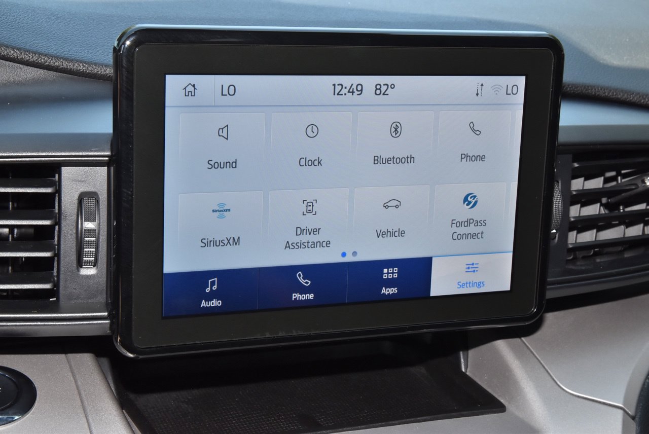 Used 2023 Ford Explorer XLT AWD/4WD image 28