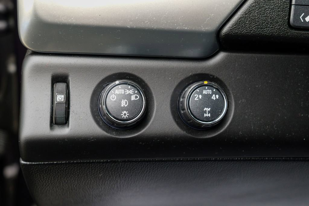 Used 2015 Chevrolet Tahoe LTZ image 54